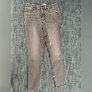 NWOT Good Waist Cropped gray denim skinny Jeans.